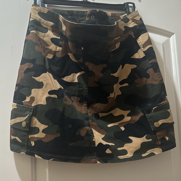Forever 21 Skirt- Camouflage denim Jean skirt Size M - Picture 4 of 5